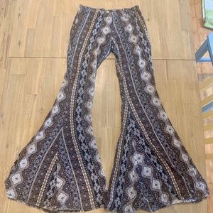 Printed flare pants